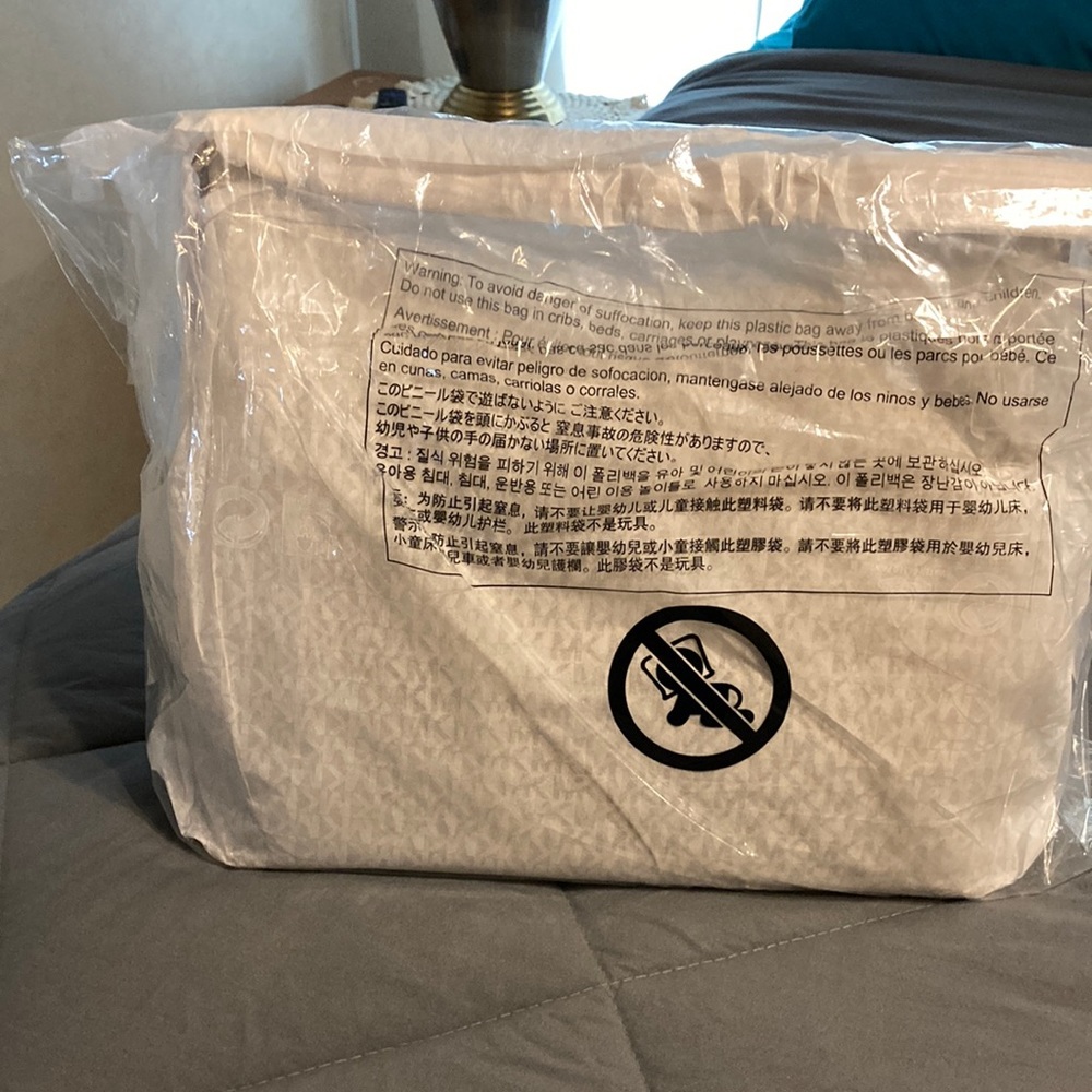 Very large MK handbags